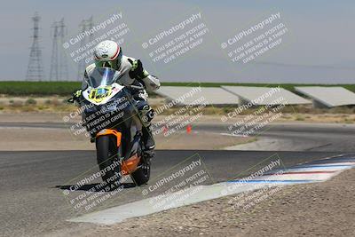 media/Jul-22-2022-TrackDaz (Fri) [[ca4971259a]]/Group B/130pm (Wheelie Bump)/